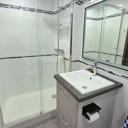 Magnifique T3 En Front De A Avec Balcon Et Wifi - Fr-1-675-55 *