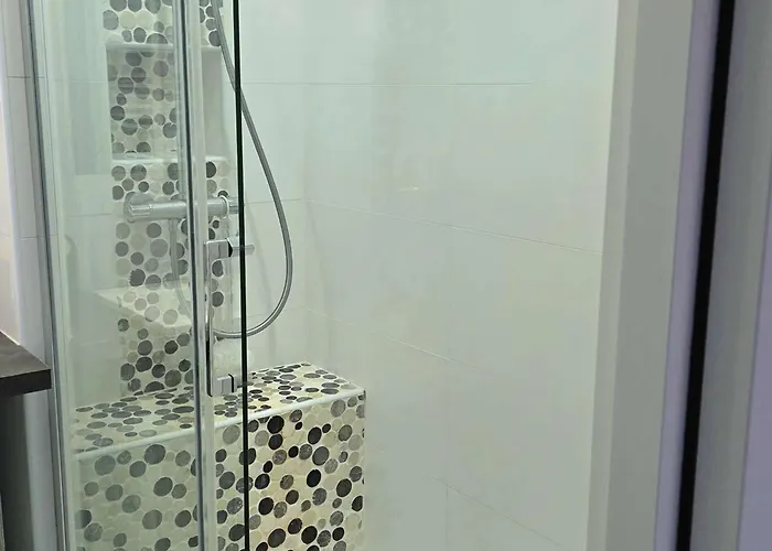 Magnifique T3 En Front De à Avec Balcon Et Wifi - Fr-1-675-55 *